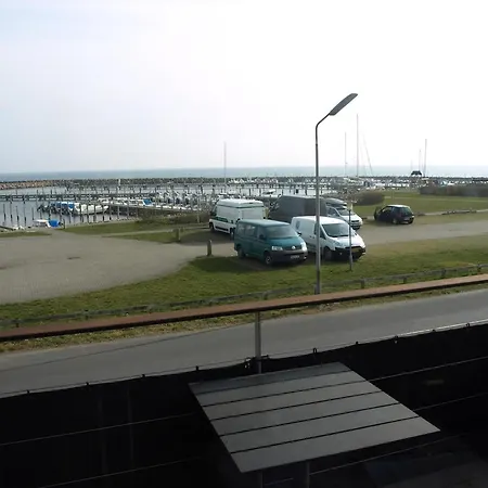Super In The First Row With A 180-degree Sea View Vakantiehuis